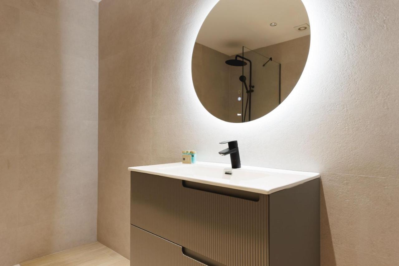 Bravissimo Centre, Modern 2-Bedroom Apartment Girona Dış mekan fotoğraf